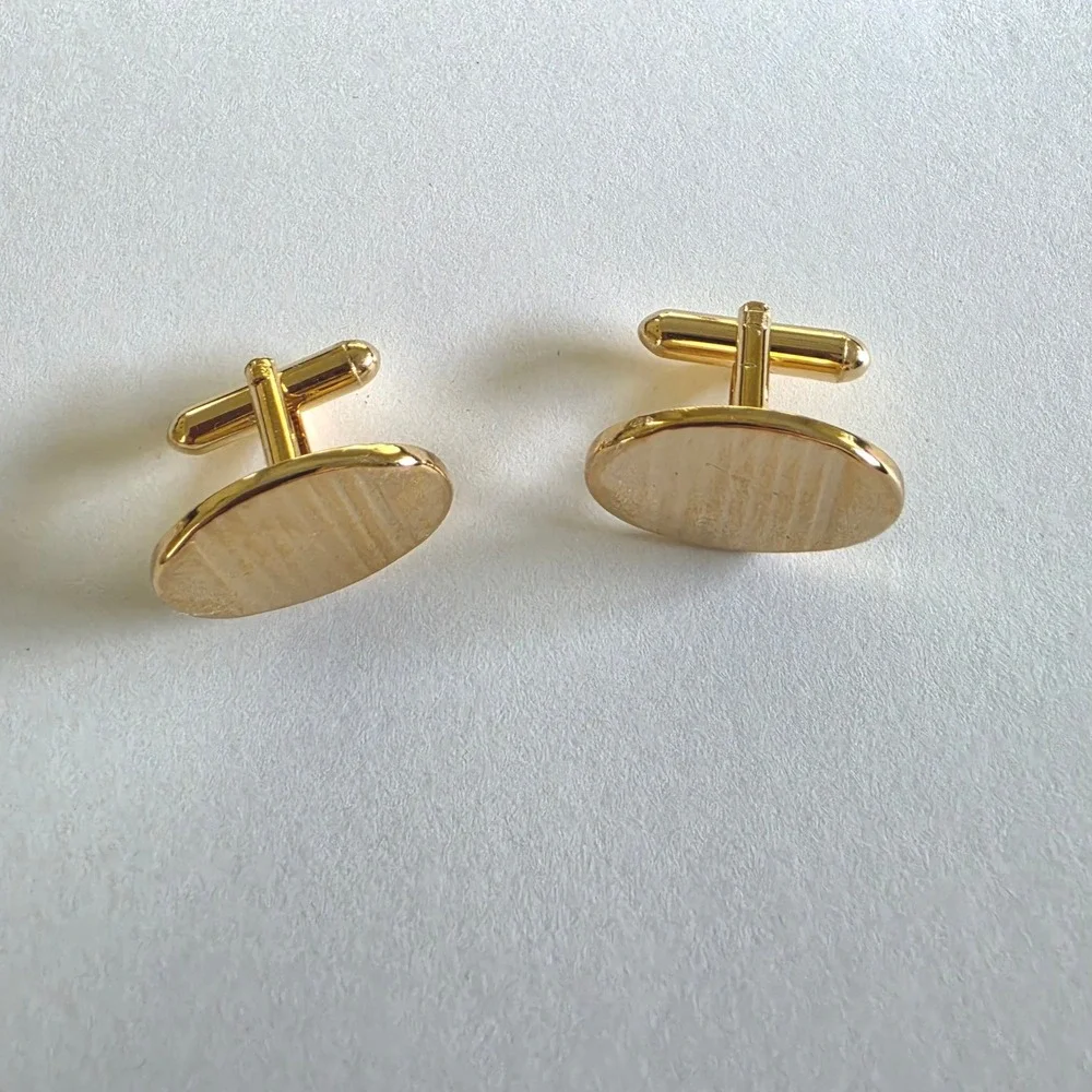 Vintage Swank Gold Tone Oval Ribbed Cufflinks with Original Box Mens Formal